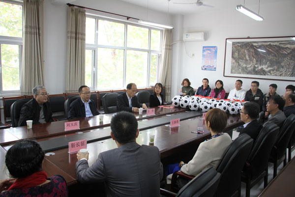 捐赠仪式在沧州市第十五中学举行
